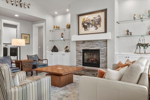 Tiny photo for 60873 SW Headwaters Loop, Bend, OR 97702 (MLS # 220213573)