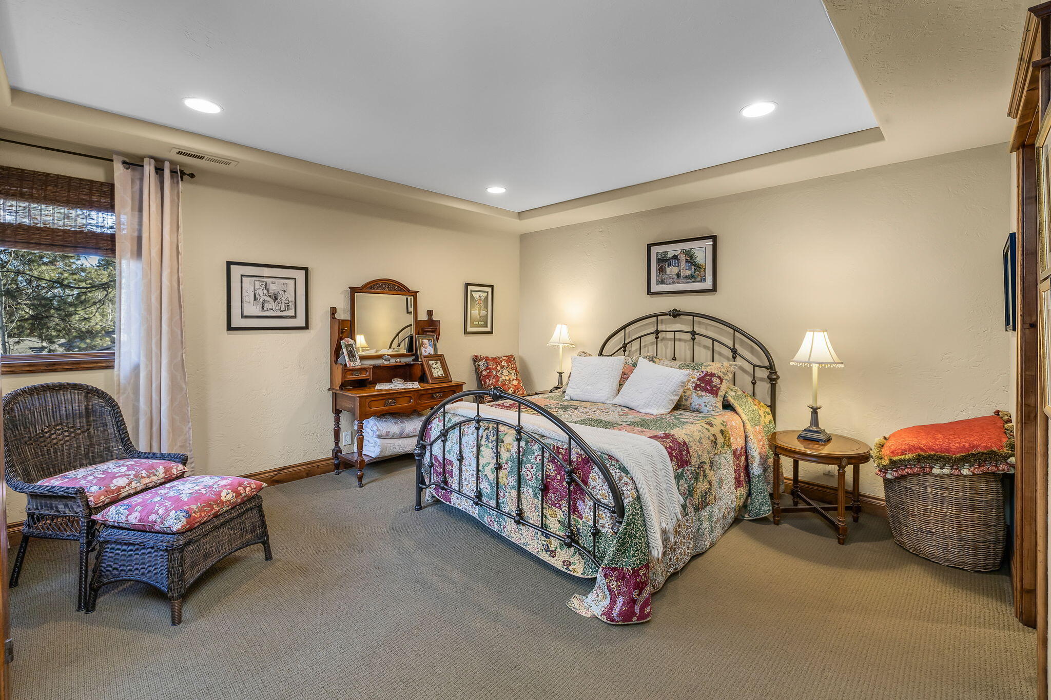 Broken Top - Residential