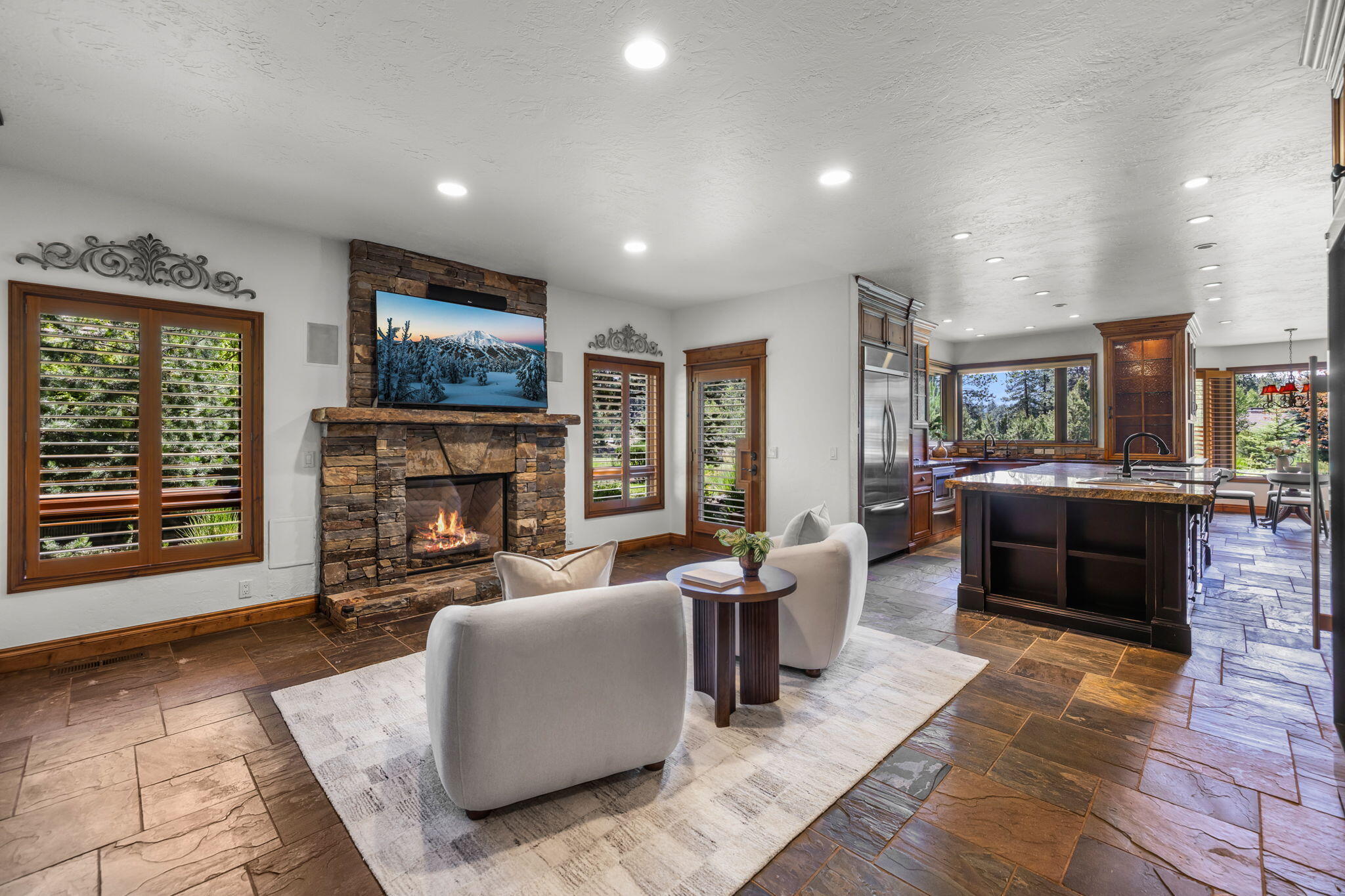 Broken Top - Residential