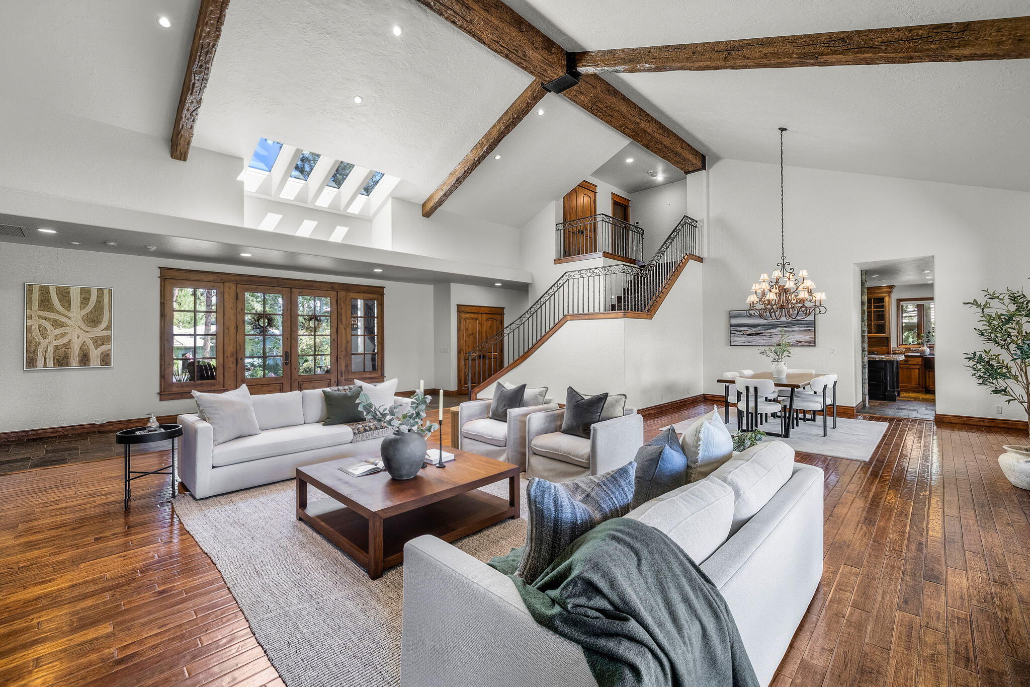 19586 Green Lakes Loop