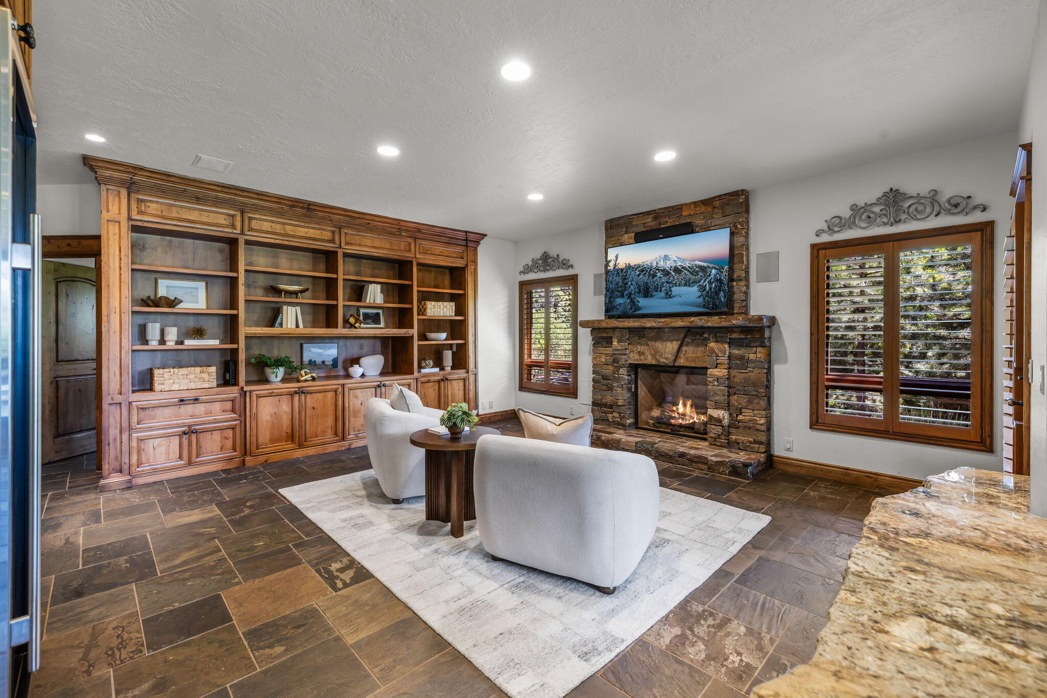 Broken Top - Residential