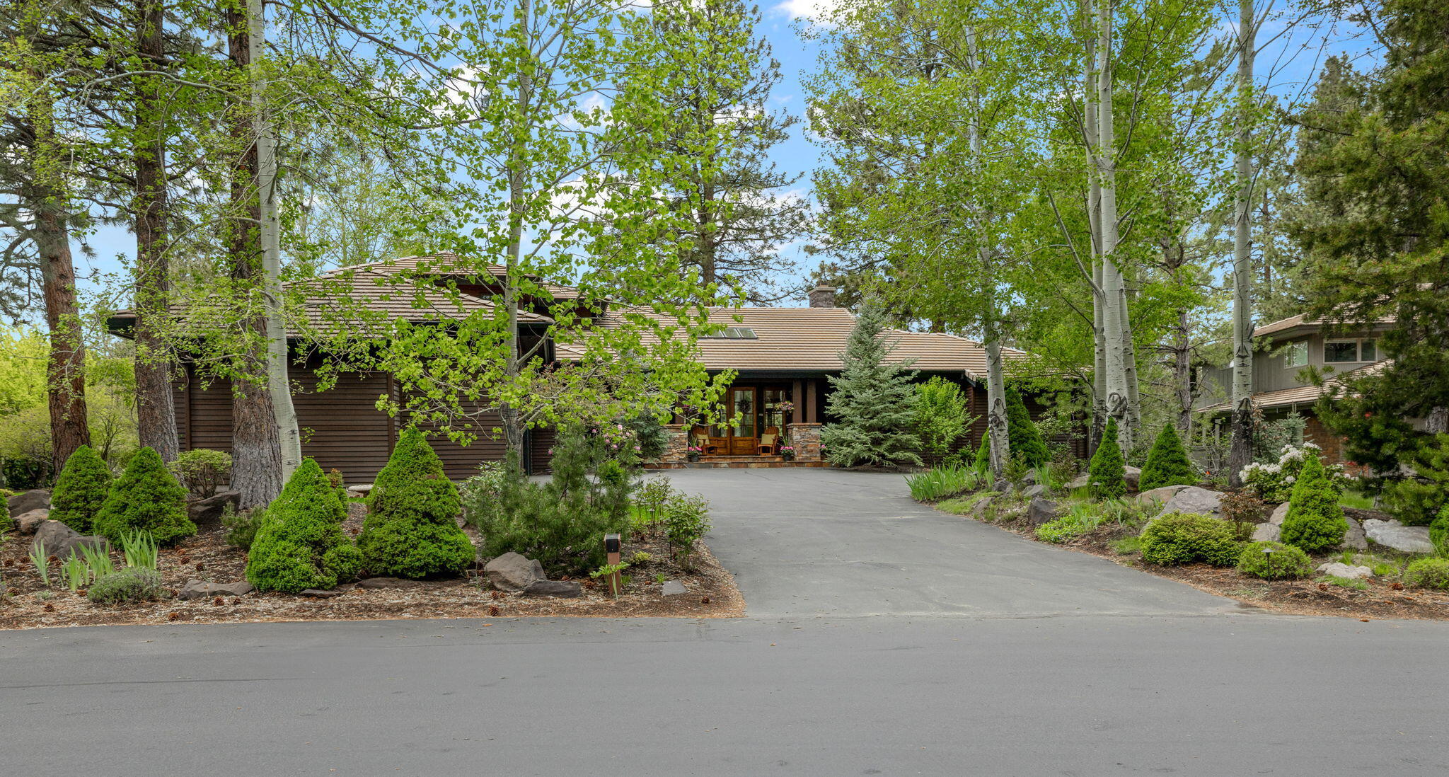 Broken Top - Residential