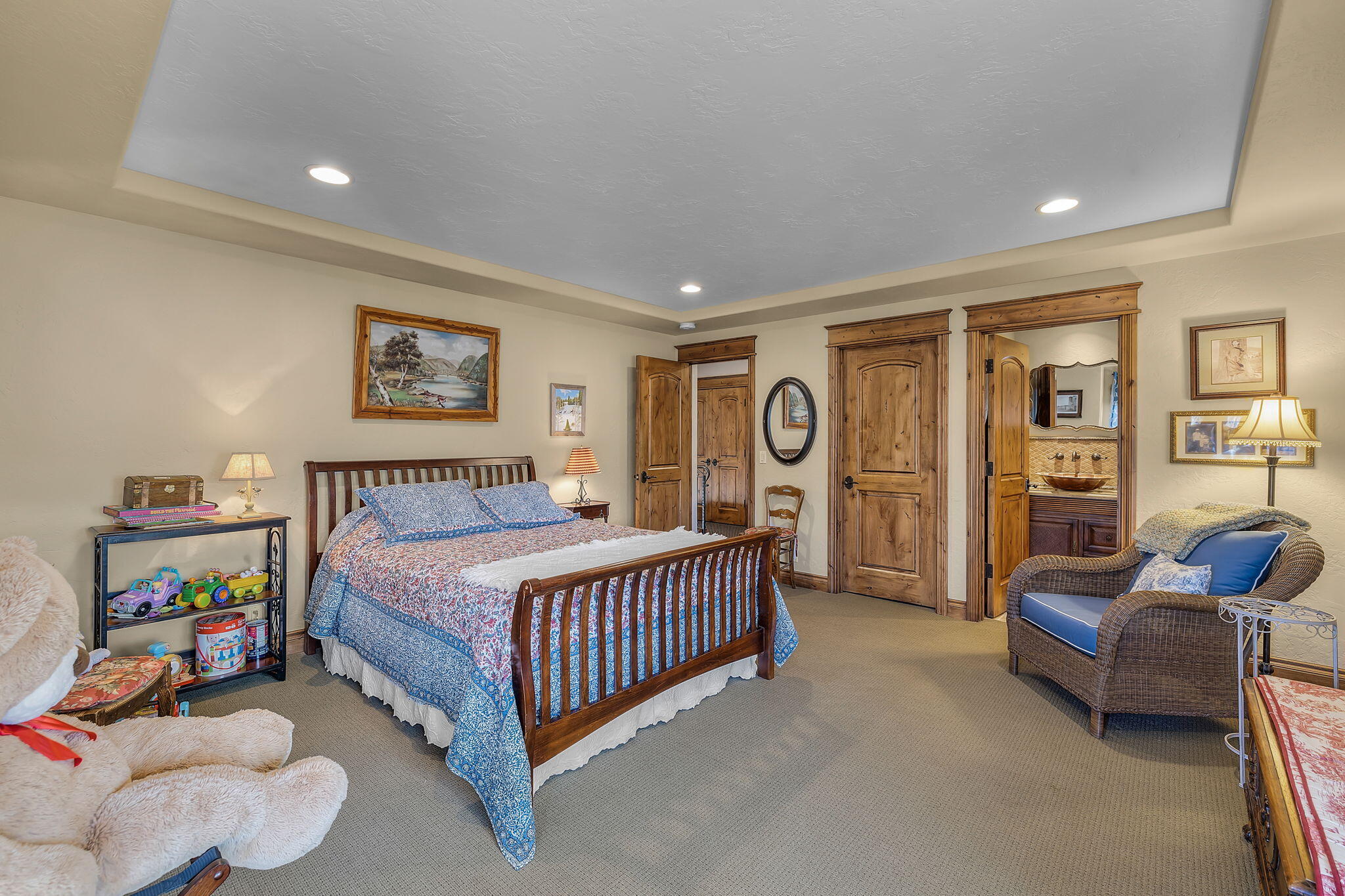 Broken Top - Residential