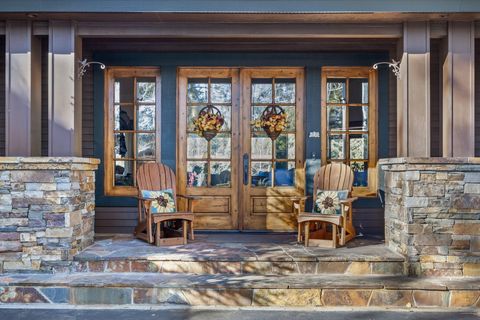 19586 Green Lakes Loop Bend OR 97702