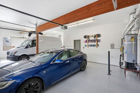 Tiny photo for 2538 NW Hosmer Lake Drive, Bend, OR 97702 (MLS # 220217105)