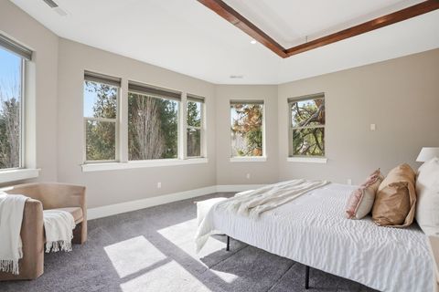 Tiny photo for 2538 NW Hosmer Lake Drive, Bend, OR 97702 (MLS # 220217105)