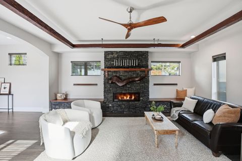 Tiny photo for 2538 NW Hosmer Lake Drive, Bend, OR 97702 (MLS # 220217105)