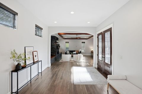 Tiny photo for 2538 NW Hosmer Lake Drive, Bend, OR 97702 (MLS # 220217105)