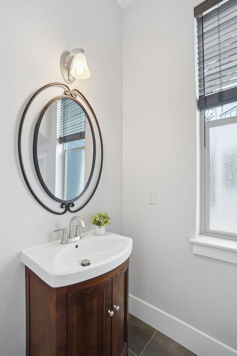 Tiny photo for 2538 NW Hosmer Lake Drive, Bend, OR 97702 (MLS # 220217105)