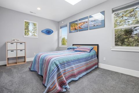 Tiny photo for 2538 NW Hosmer Lake Drive, Bend, OR 97702 (MLS # 220217105)