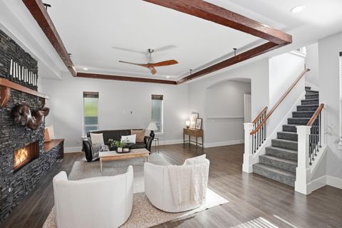 Tiny photo for 2538 NW Hosmer Lake Drive, Bend, OR 97702 (MLS # 220217105)