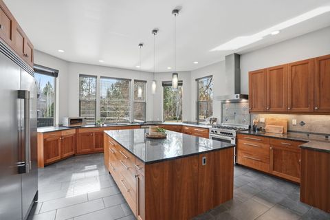 Tiny photo for 2538 NW Hosmer Lake Drive, Bend, OR 97702 (MLS # 220217105)