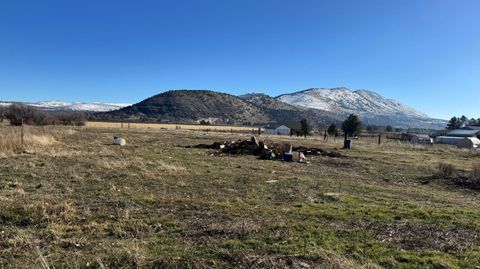 Tiny photo for 9601 Highway 39 Hwy, Klamath Falls, OR 97603 (MLS # 220213235)