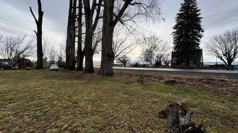 Tiny photo for 9601 Highway 39 Hwy, Klamath Falls, OR 97603 (MLS # 220213235)