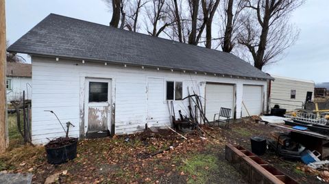 Tiny photo for 9601 Highway 39 Hwy, Klamath Falls, OR 97603 (MLS # 220213235)