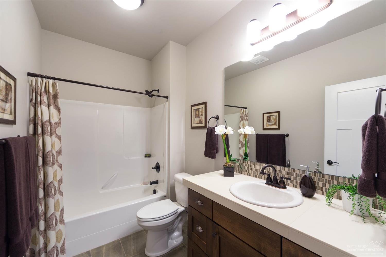 Eagle Crest - Residential