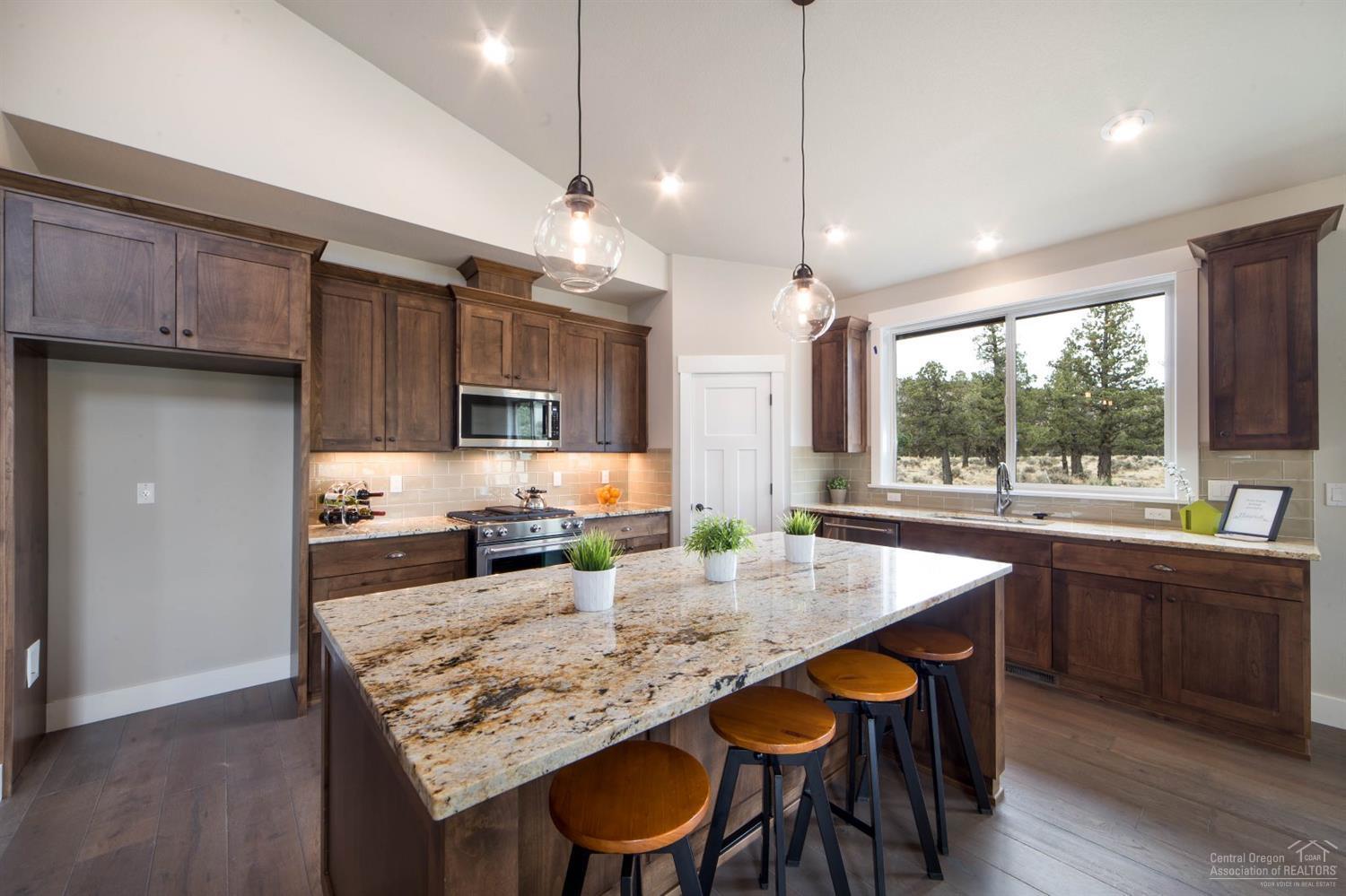 Eagle Crest - Residential