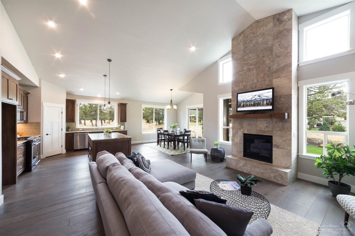 Eagle Crest - Residential