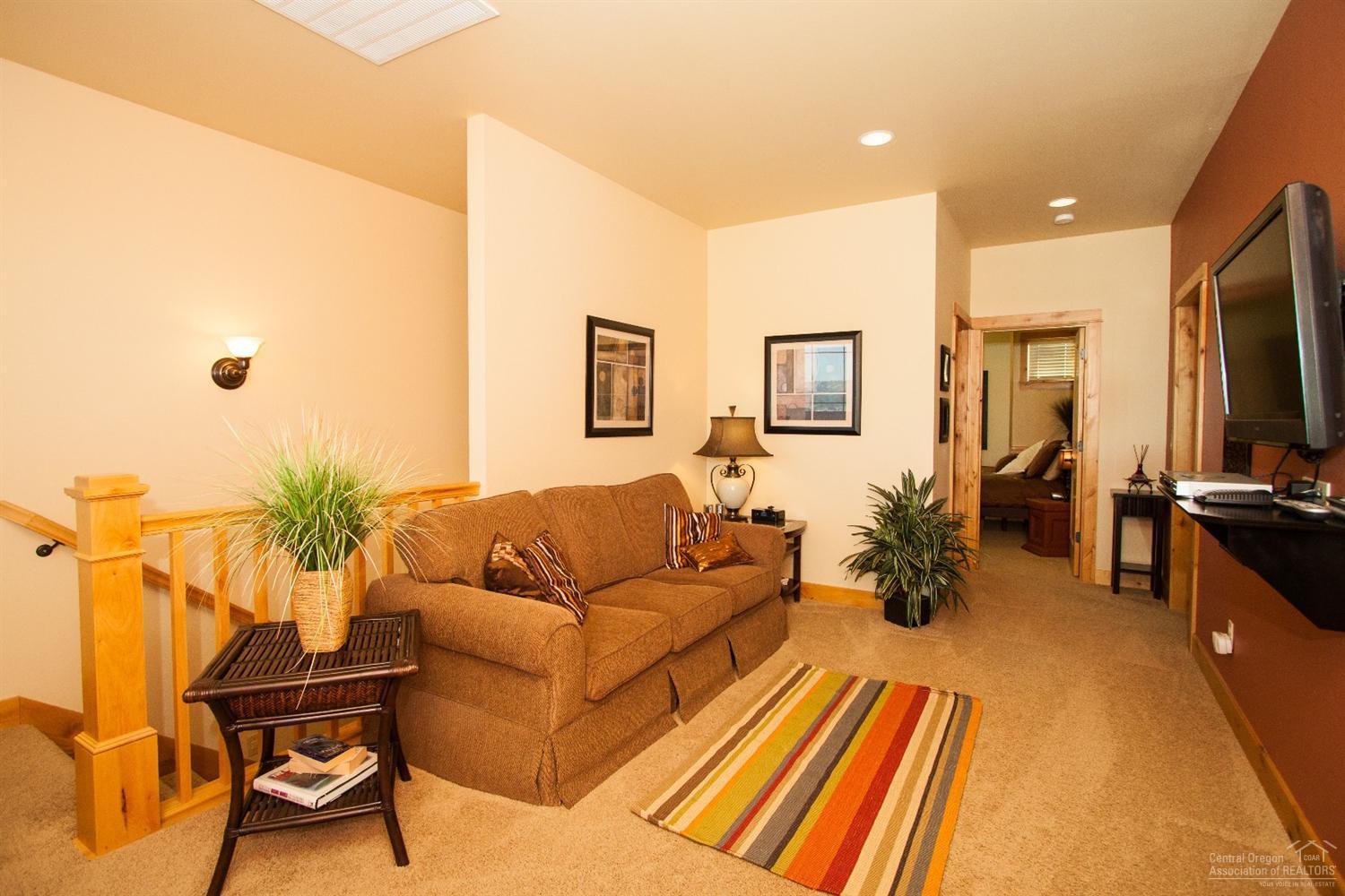 The Bluffs River Ben - Residential