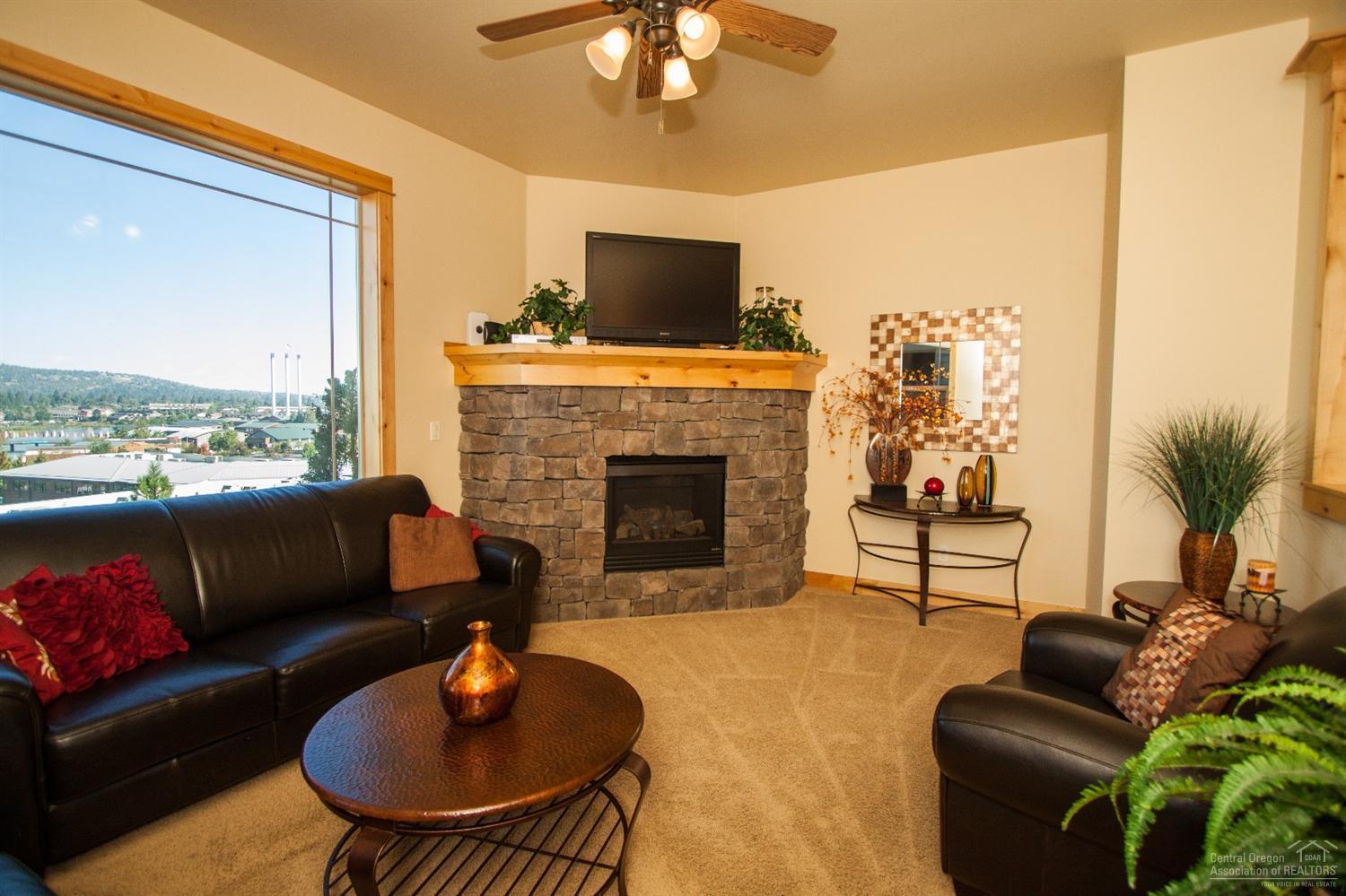 The Bluffs River Ben - Residential