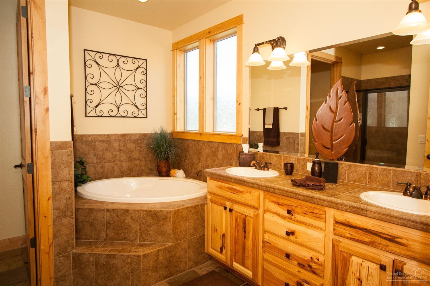 The Bluffs River Ben - Residential