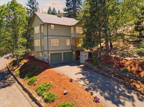 Photo of 215 Piedmont Drive, Ashland, OR 97520 (MLS # 220223512)