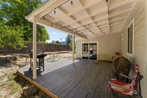 Tiny photo for 703 NE 10th Street, Grants Pass, OR 97526 (MLS # 220223468)