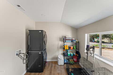Tiny photo for 703 NE 10th Street, Grants Pass, OR 97526 (MLS # 220223468)