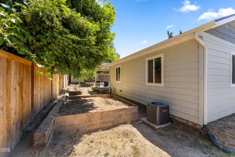 Tiny photo for 703 NE 10th Street, Grants Pass, OR 97526 (MLS # 220223468)