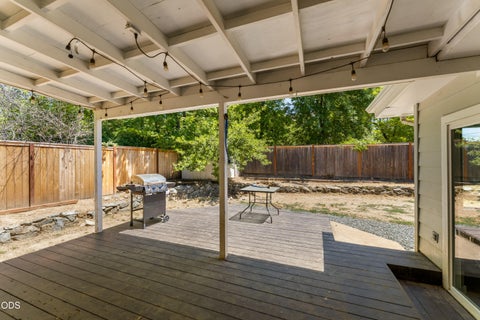 Tiny photo for 703 NE 10th Street, Grants Pass, OR 97526 (MLS # 220223468)