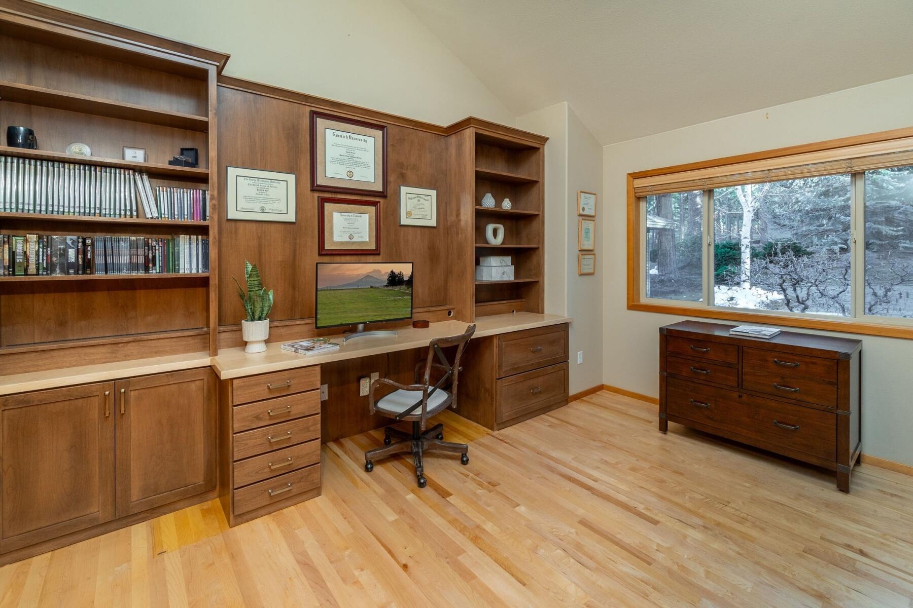 Awbrey Glen - Residential