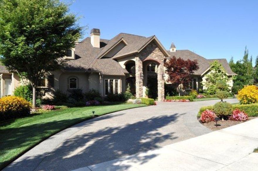 One of a kind custom built by Pagnini French Country home. Plus a pagnini remodel in 2013. 30' open beam ceilings. Floor to ceiling windows to take in the valley & Mt. Views, open beams, 3 fireplaces. Hardwood & stone floors, stunning master suite on the main floor. Kitchen has every option only the finest chef could think of, Sub Zero, Dbl Convc. ovens, 6 burner gas cook top, warming drawer, Wine bar & wine cellar. Tons of built ins, Rec room, plus a 2nd family room w/pool table, library, 3 car garage, putting green, in ground Salt Water pool with out door fireplace, water features. Backs to wild life. 3 Bedrooms, 3 full baths plus 2 half baths, 5747 sq ft on large .37 acre lot. This home is amazing! Beautiful inside & out. Really move in ready.