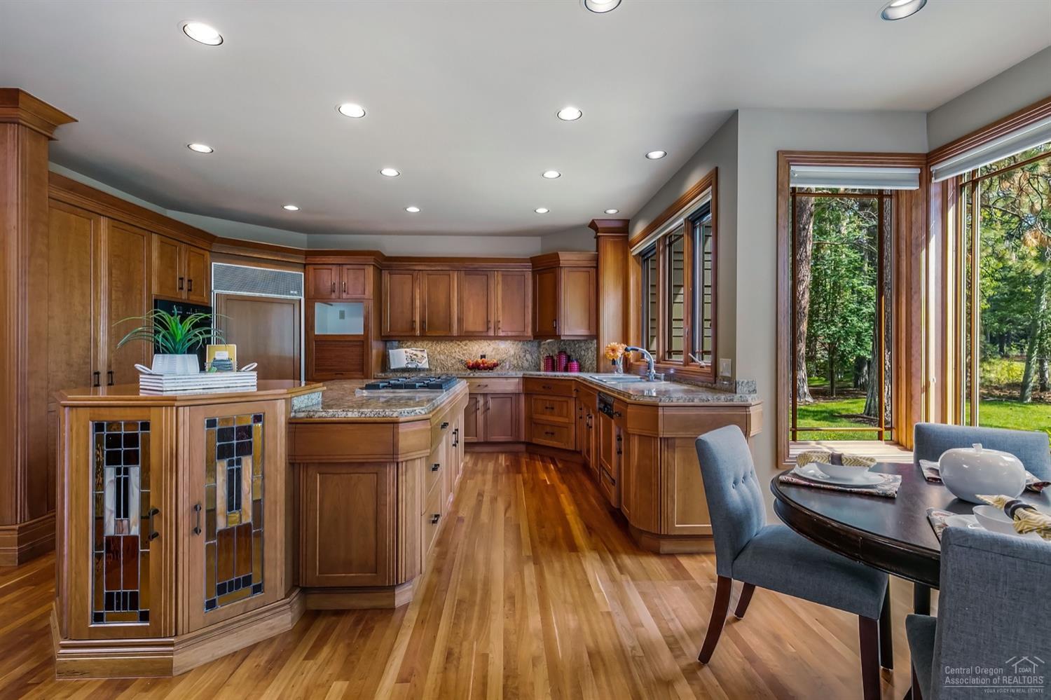 Broken Top - Residential