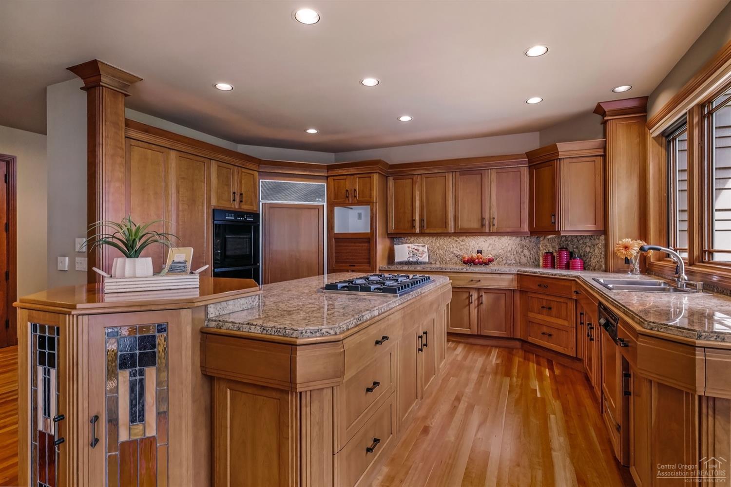 Broken Top - Residential