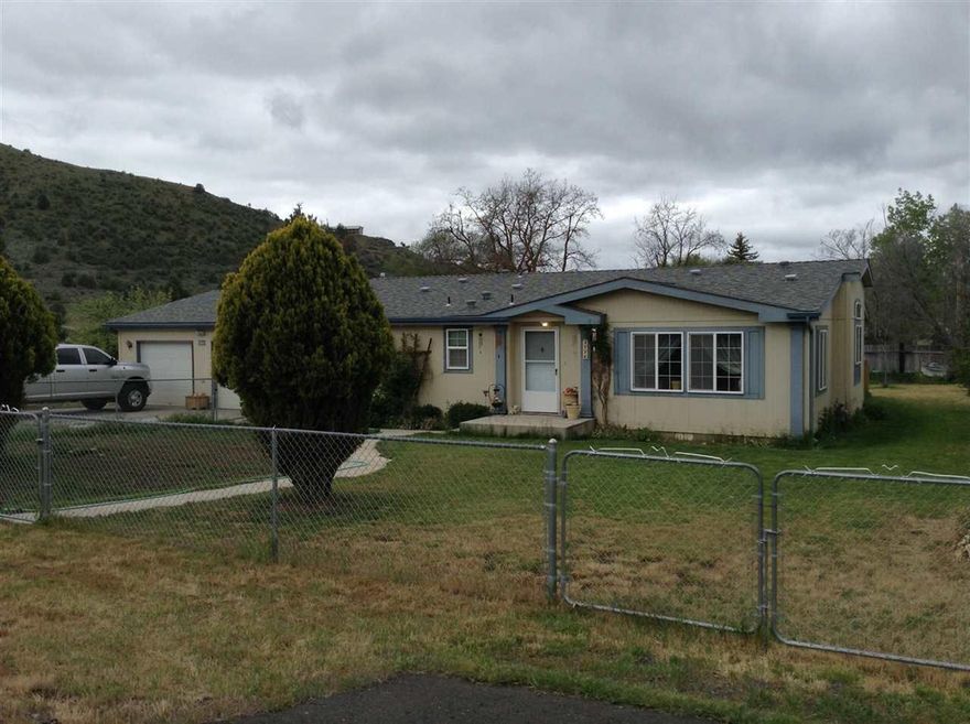 This 1934 Sq Ft Home Must Be Viewed To Fully Appreciate The Wonderful Floor Plan Which Boasts A Formal Living Room, Family Room, Formal And Informal Dining, Nice Size Kitchen With Pantry, 3 Bedrooms And 2 Baths. Located On A Large Fenced Lot On A Dead End Street With A Two Car Garage. Call To View Soon.