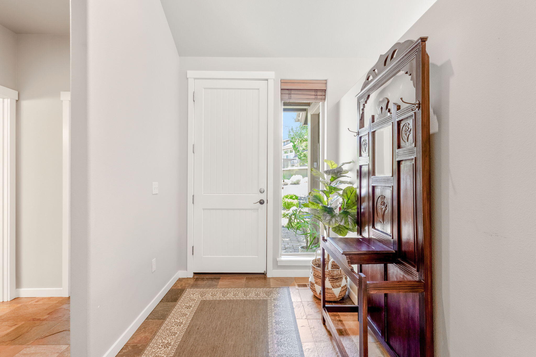 1254 Highland View Loop