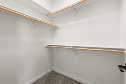 Tiny photo for 728 Dahl Place #17, Medford, OR 97501 (MLS # 220219238)