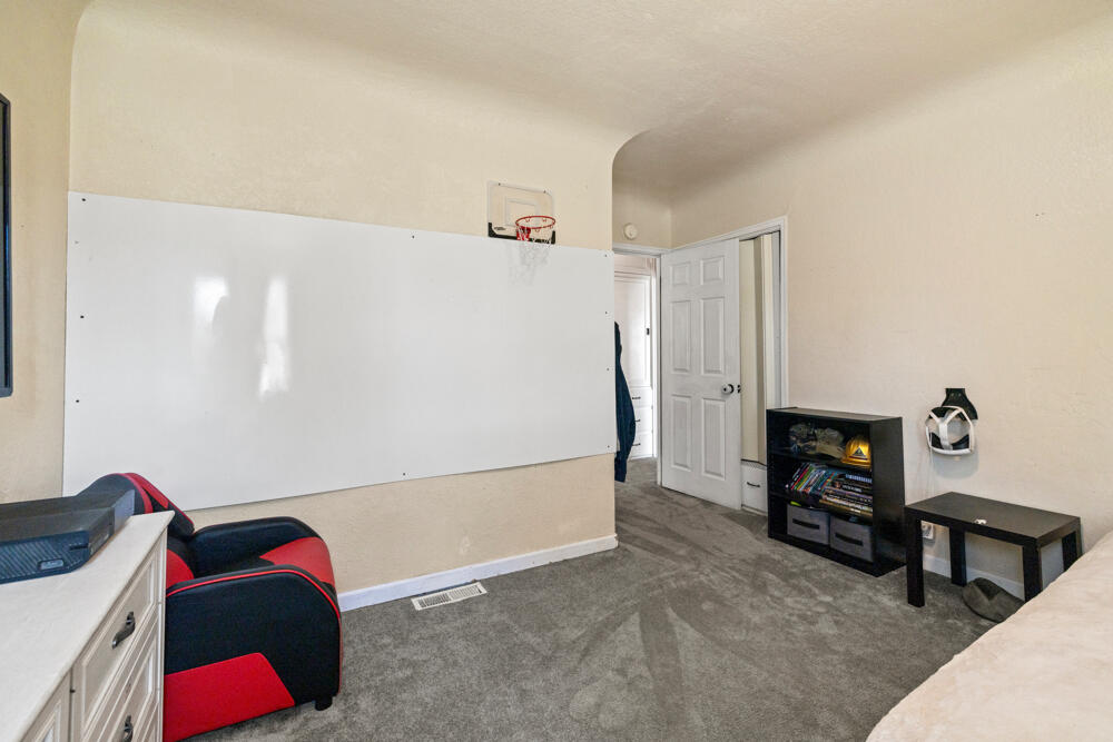 Tract 1293 -Portion Of Altamont Ranch Tracts - Residential