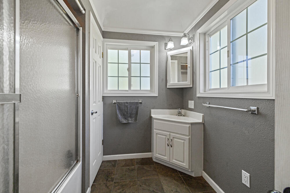 Tract 1293 -Portion Of Altamont Ranch Tracts - Residential