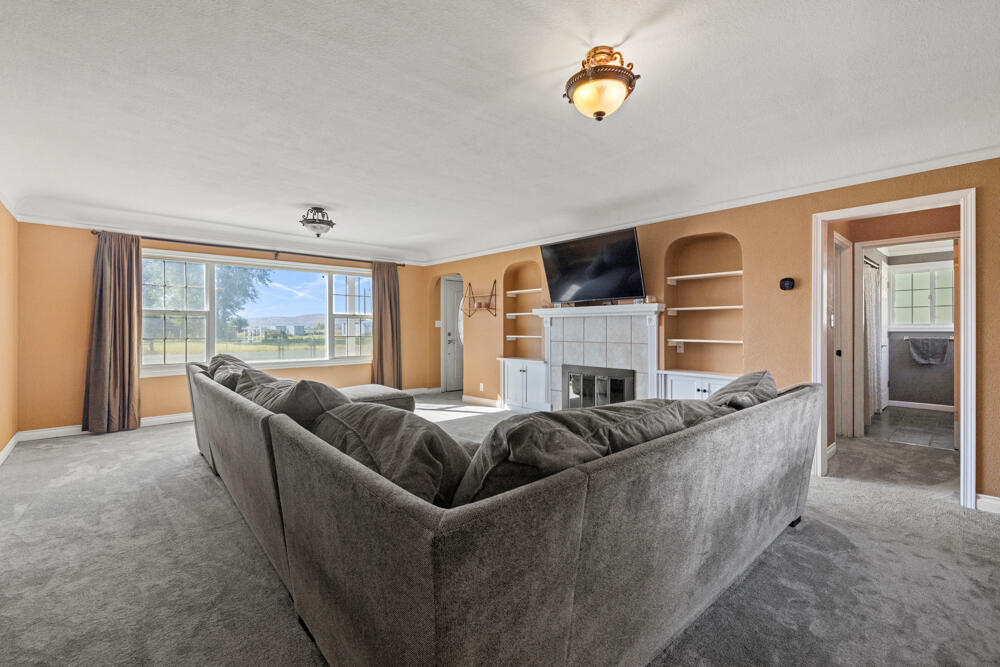 Tract 1293 -Portion Of Altamont Ranch Tracts - Residential