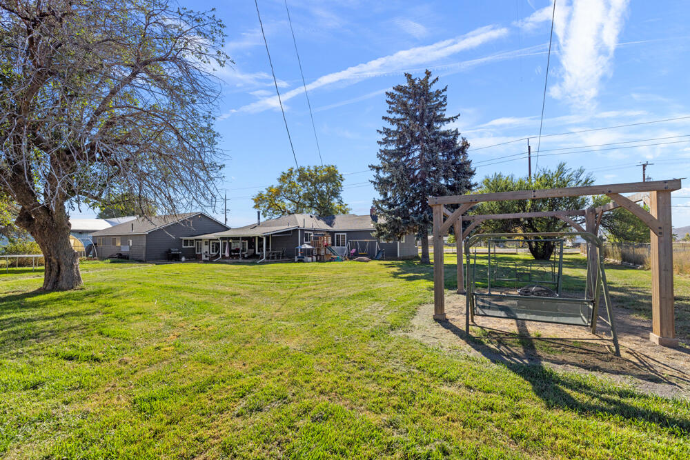 Tract 1293 -Portion Of Altamont Ranch Tracts - Residential