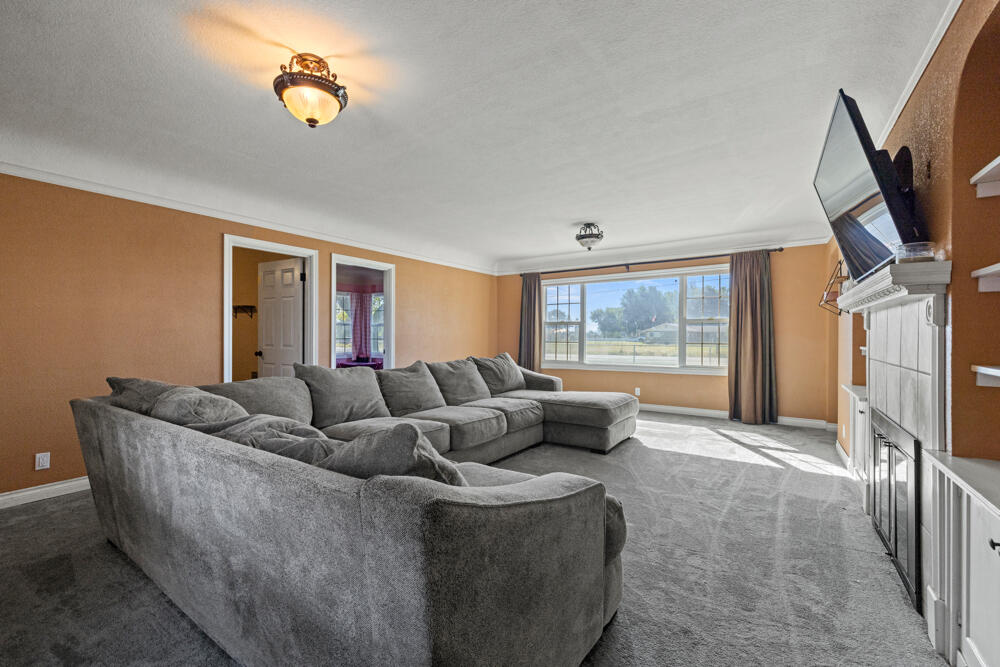 Tract 1293 -Portion Of Altamont Ranch Tracts - Residential