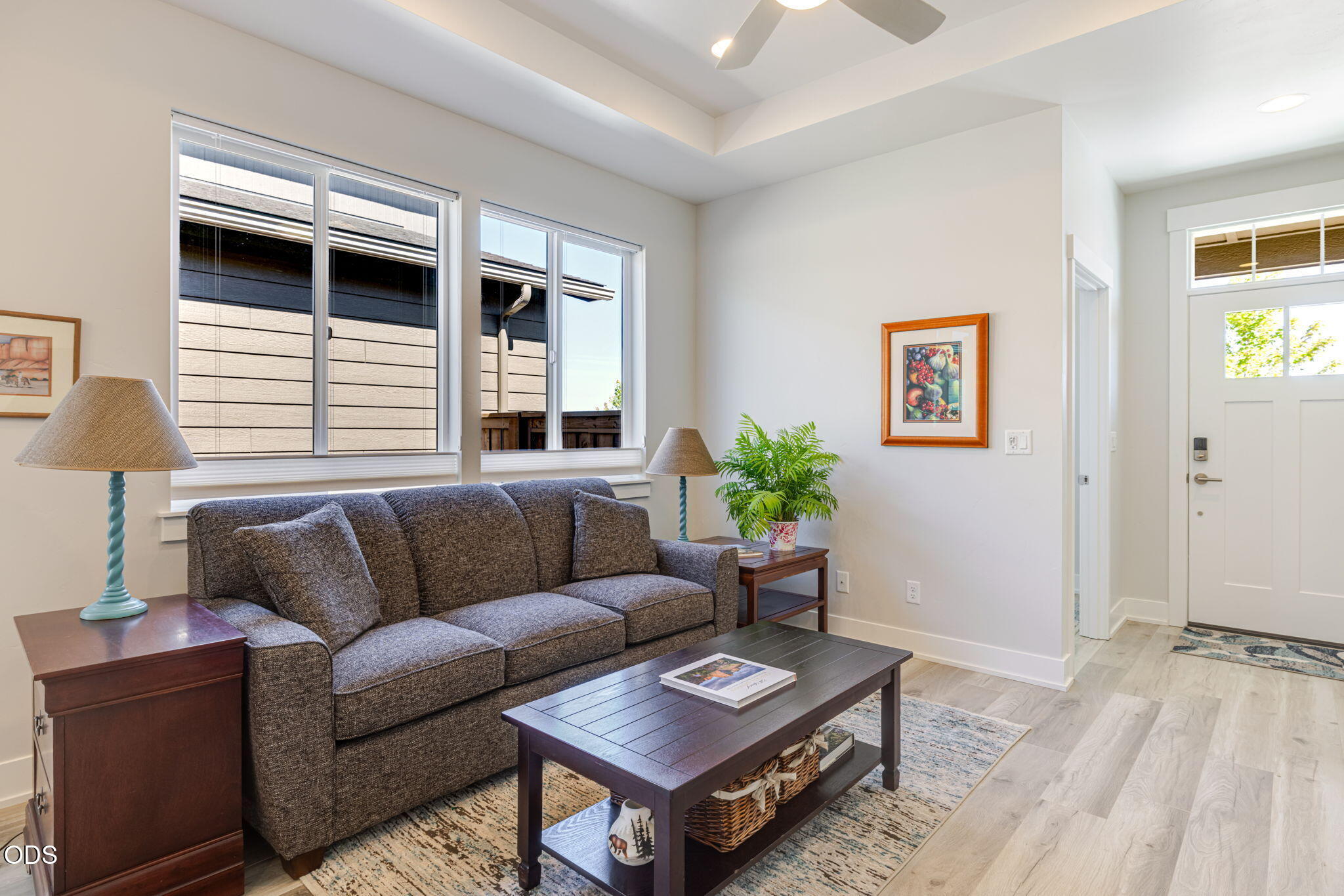 3895 NE Oakside Loop