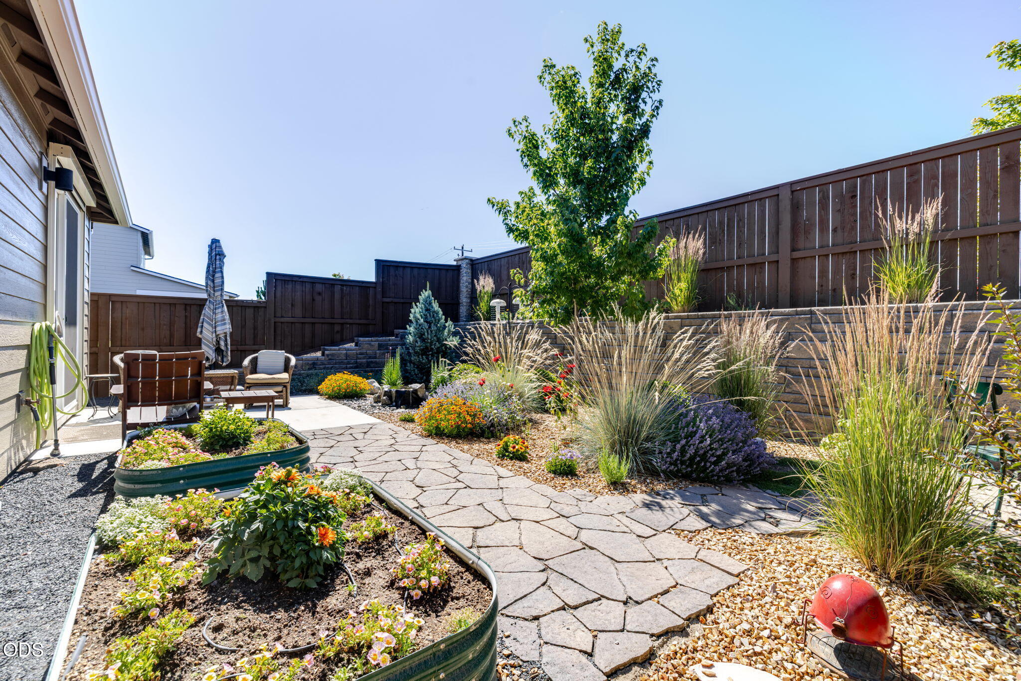 3895 NE Oakside Loop