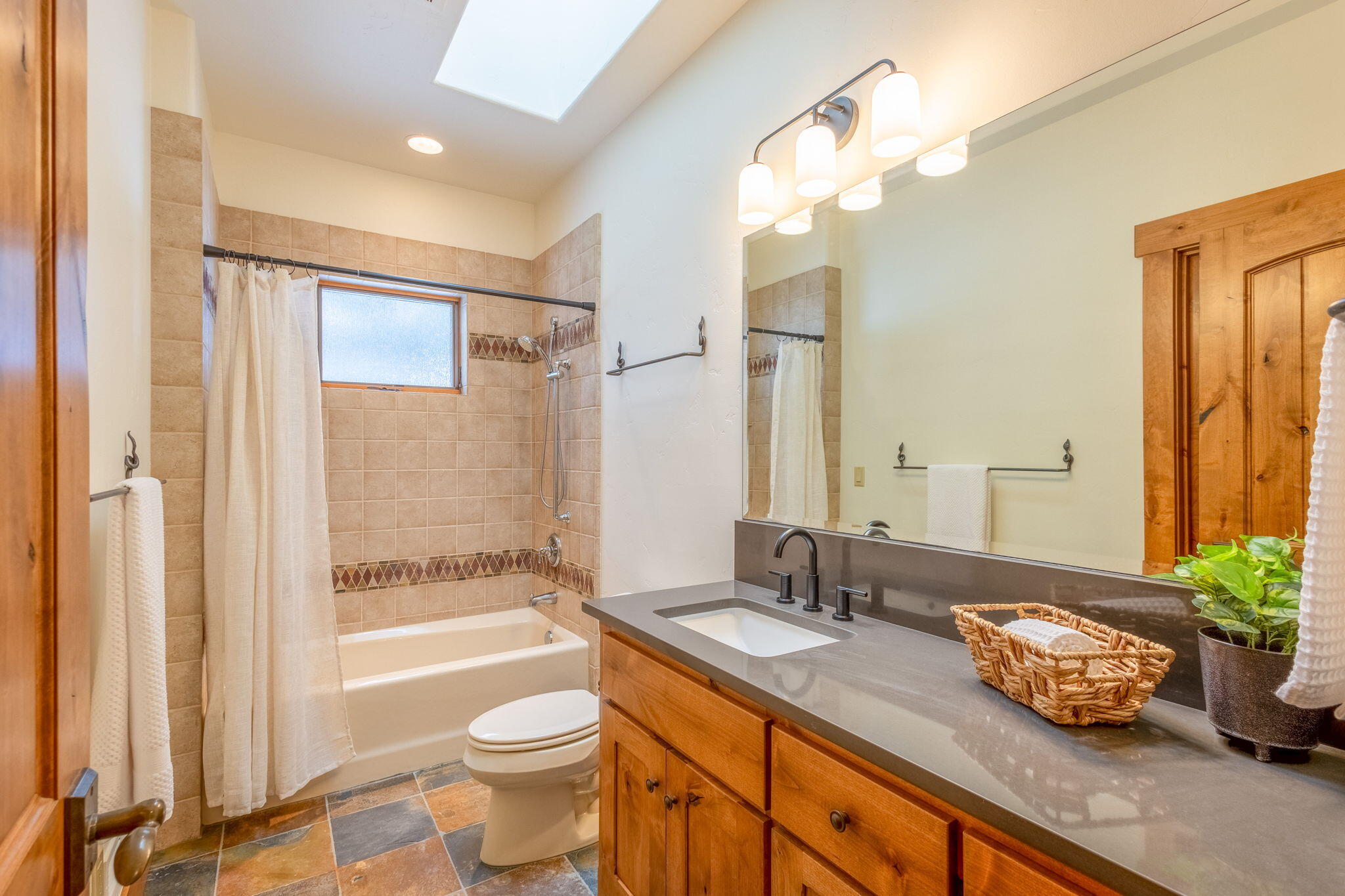 Broken Top - Residential