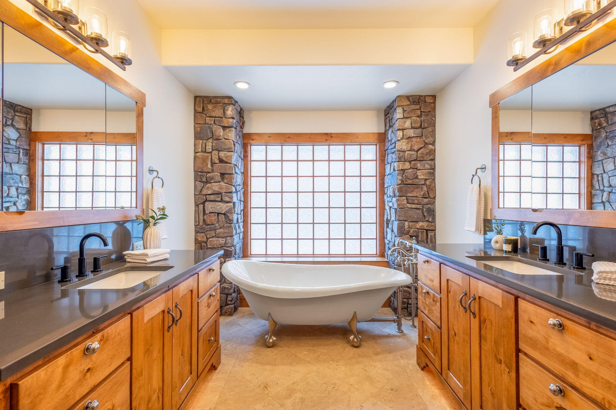 Broken Top - Residential