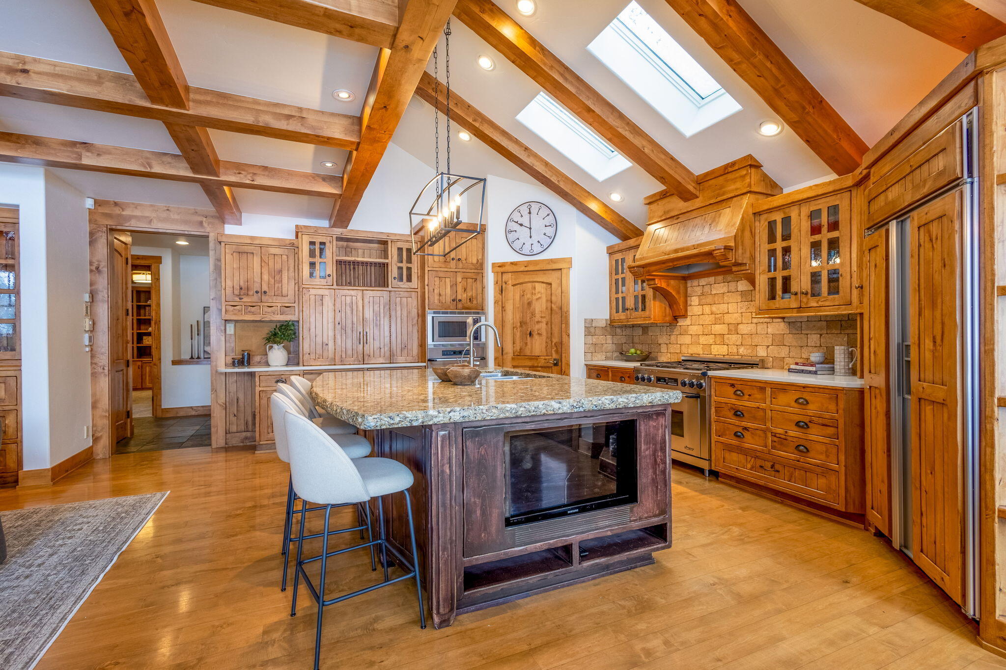 Broken Top - Residential