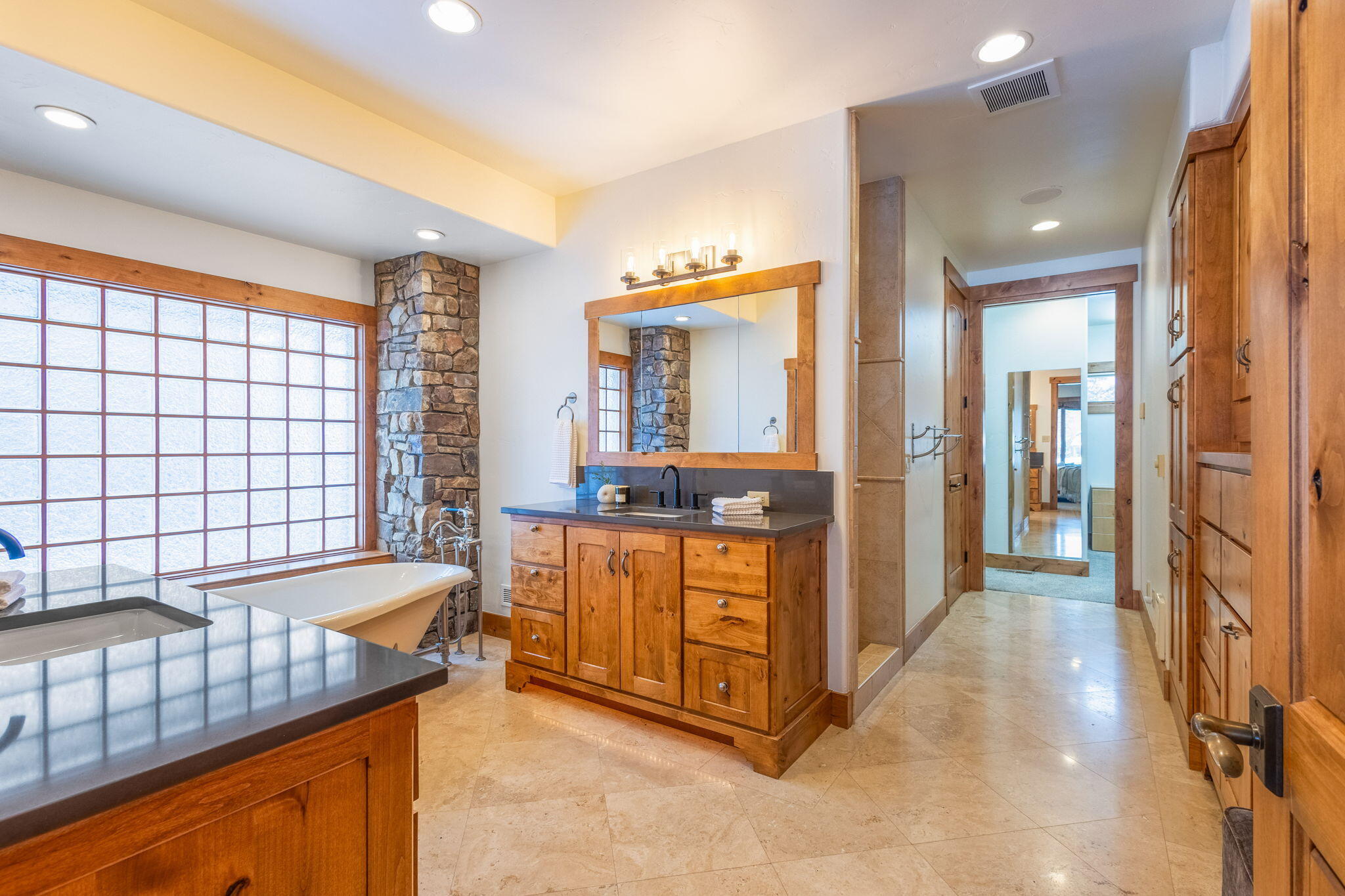 Broken Top - Residential