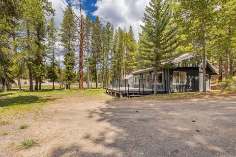 Tiny photo for 51970 Old Wickiup Road, La Pine, OR 97739 (MLS # 220186066)