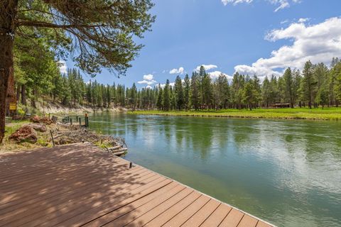 Tiny photo for 51970 Old Wickiup Road, La Pine, OR 97739 (MLS # 220186066)